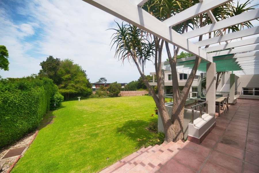 5 Bedroom Property for Sale in Fernkloof Estate Western Cape